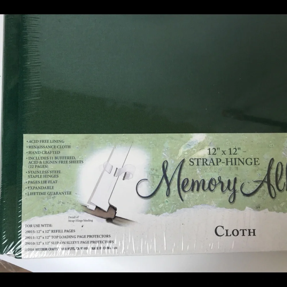 Westrim Crafts Memory Album 12 x 12 Green Cloth Sealed New